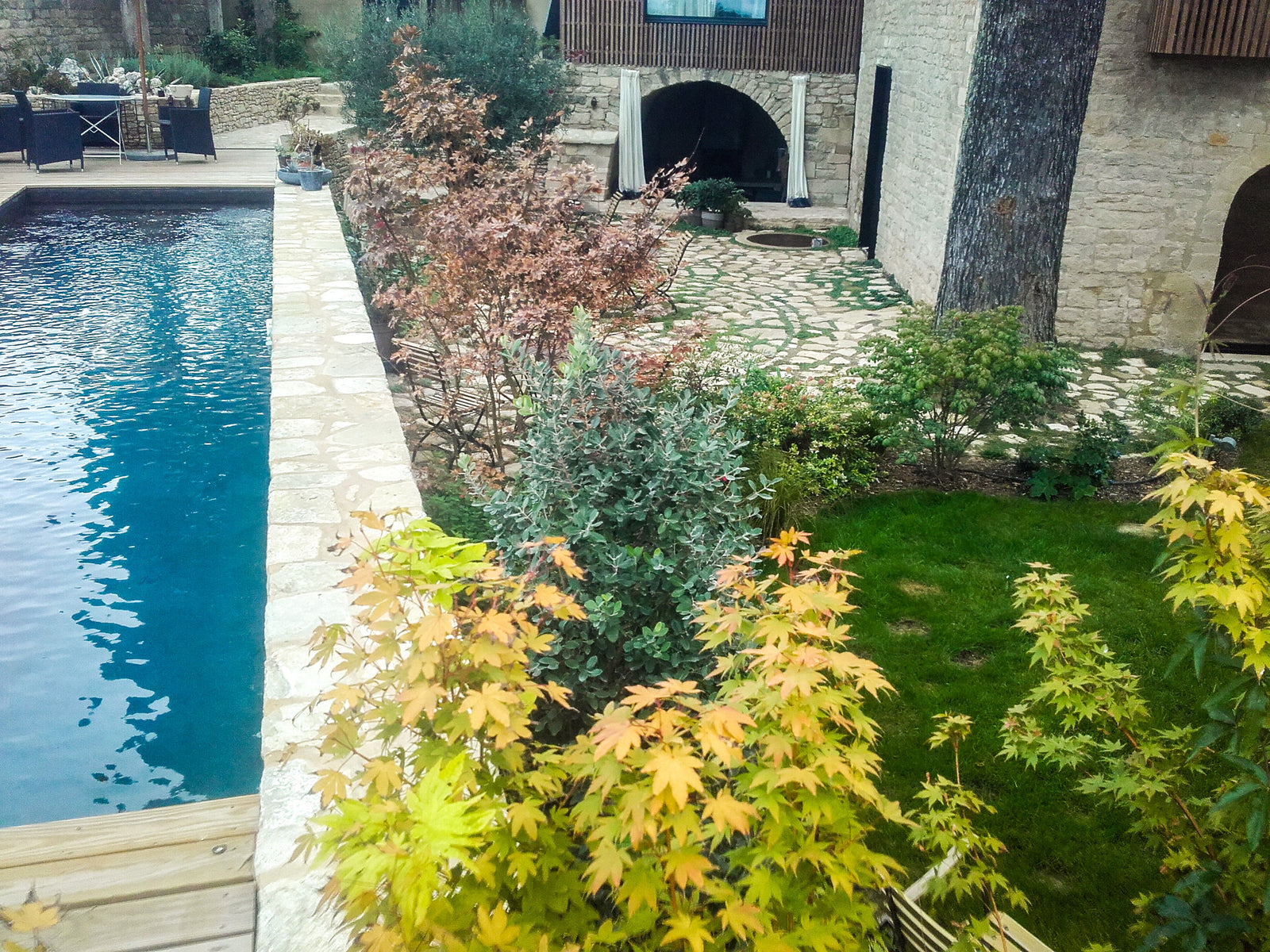 Création complète à Montaren-et-Saint-Médiers